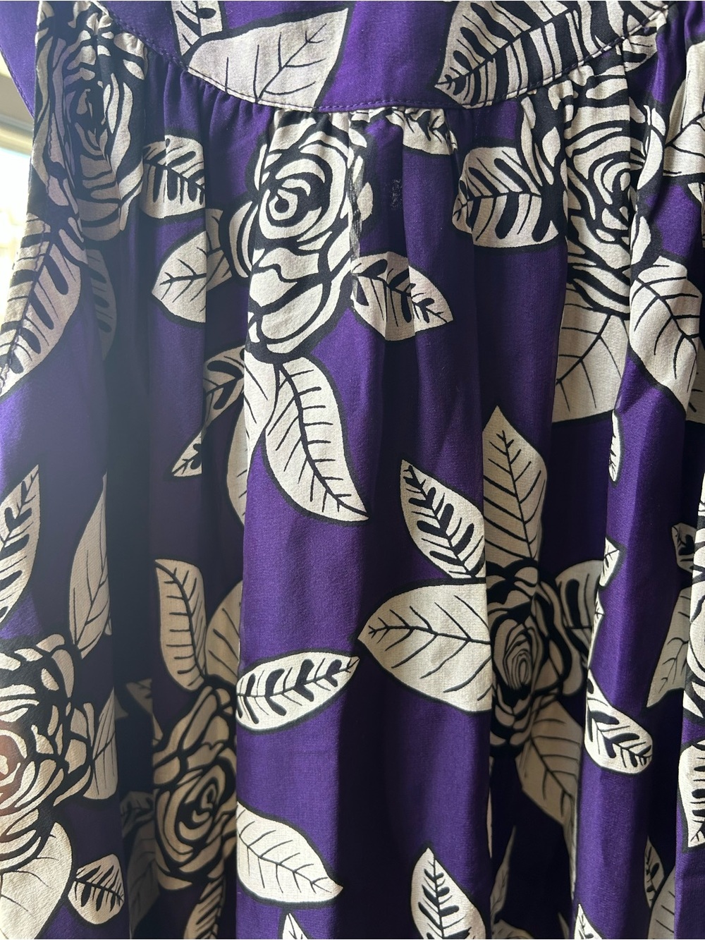 Alice + Olivia Purple & White Floral Sleeveless Dress - Picture 3 of 4